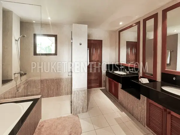 LAG23048: Spacious 5-bedroom villa for rent in the gated community of Laguna, Phuket. Fotoğraf #28