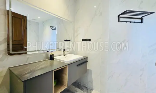 LAG23048: Spacious 5-bedroom villa for rent in the gated community of Laguna, Phuket. Fotoğraf #47