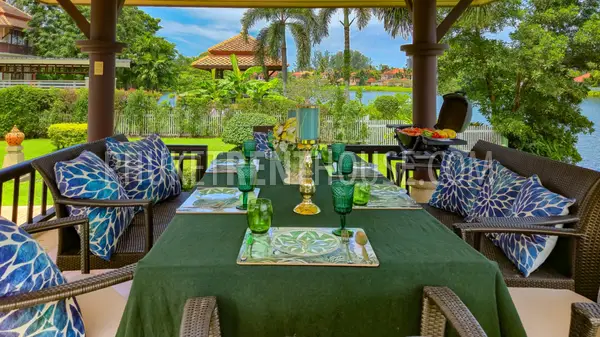 LAG23048: Spacious 5-bedroom villa for rent in the gated community of Laguna, Phuket. Fotoğraf #60