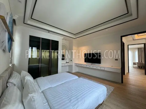 BAN23052: Luxury 3-Bedroom Pool Villa For Rent Near Bang Tao Beach, Phuket. Fotoğraf #4