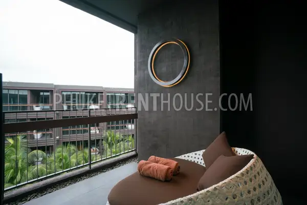 NAI20848: Amazing pool view apartment with 2 bedrooms in Nai Harn. Фото #11