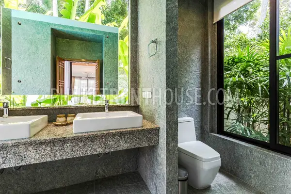 NAI20538: Wonderful 3 Bedroom Villa with Swimming Pool in Nai Harn. Photo #5