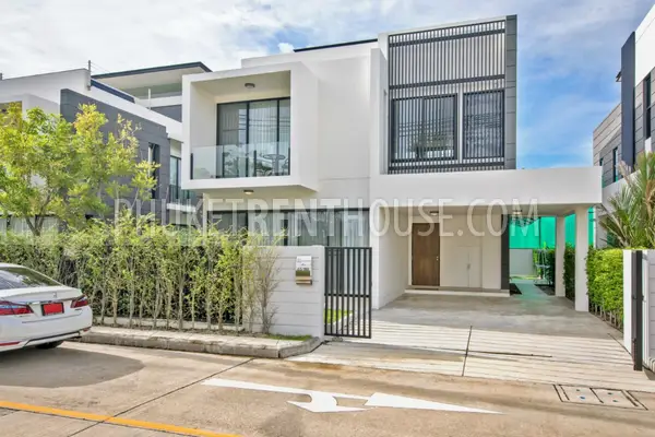 BAN20544: Beautiful 3 storey Villa near Laguna area. 照片 #1