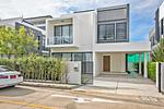 BAN20544: Beautiful 3 storey Villa near Laguna area. Thumbnail #1