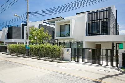 BAN20544: Beautiful 3 storey Villa near Laguna area. Photo #34