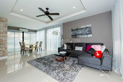 BAN20545: Excellent 3 Bedroom Townhouse in Bang Tao. Photo #11