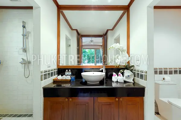 KAT20556: Trendy 3 Bedroom Villa near the Sea. Photo #40