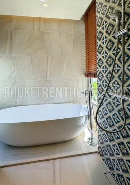 BAN23034: Elegant modern 3 bedroom villa in the prestigious Laguna-Bang Tao area, Phuket. Photo #14