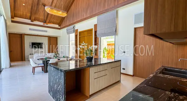 BAN23034: Elegant modern 3 bedroom villa in the prestigious Laguna-Bang Tao area, Phuket. Photo #32