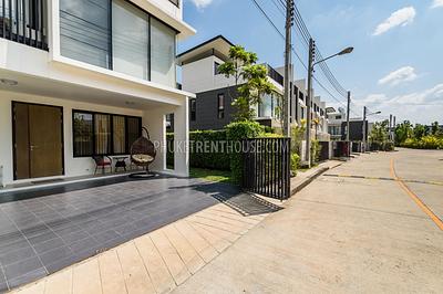 BAN20608: Luxury 3 Bedroom Townhouse close to the Bang Tao Beach. Photo #1
