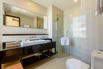 BAN20608: Luxury 3 Bedroom Townhouse close to the Bang Tao Beach. Photo #15