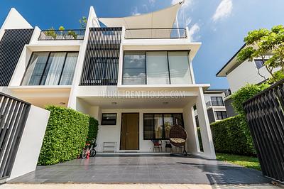 BAN20608: Luxury 3 Bedroom Townhouse close to the Bang Tao Beach. Photo #38