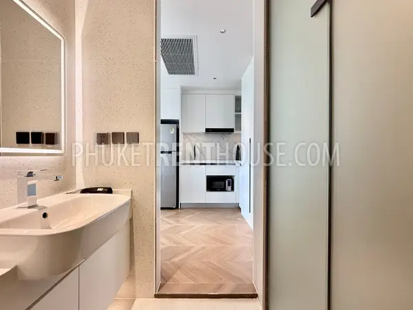 BAN23042: Bright 1-Bedroom Apartment For Rent Near Bang Tao Beach, Phuket. Photo #8