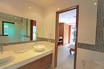 SUR20682: Fantastic Penthouse 3 bedrooms pool apartment. Thumbnail #5