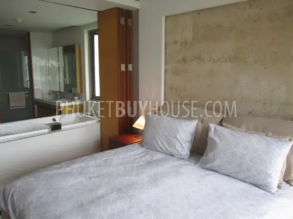 NAT23057: 4-Bedroom Beachfront Apartment in Naithon, Phuket. Photo #15