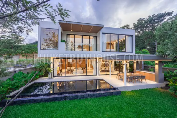 NAY22552: 3-Bedroom Tropical Villa Surrounded by Nature in Northern Phuket, Nai Yang. Photo #3