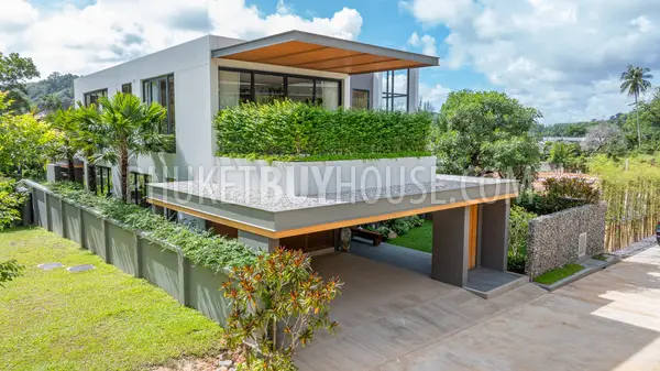 NAY22552: 3-Bedroom Tropical Villa Surrounded by Nature in Northern Phuket, Nai Yang. Photo #8