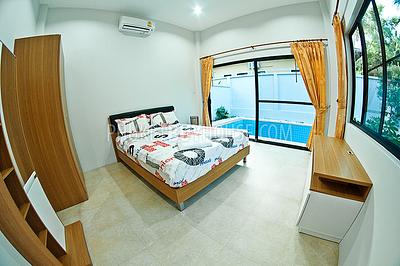 CHA3734: Tropical Pool Villa near Villa Market at Chalong circle. Photo #33
