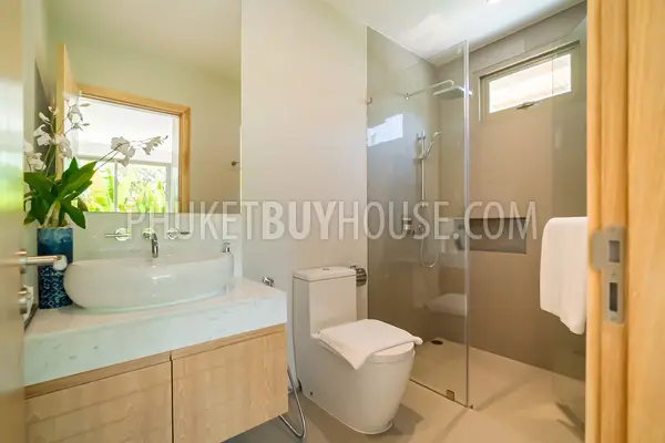 BAN6999: 4 Bedroom Villa in a New Project in Bang Tao. Photo #16