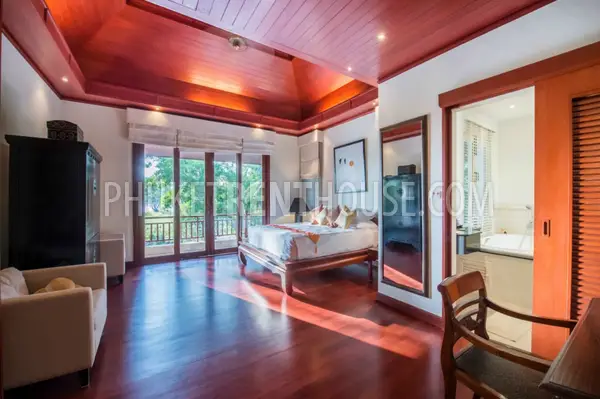BAN21203: Luxury 4 bedroom villa in Laguna Bangtao near beach. Photo #11