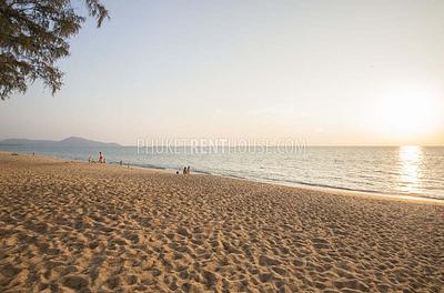MAI21211: Fully-furnished 2-bedroom Apartment with Pool View in Mai Khao Beach. Фото #7