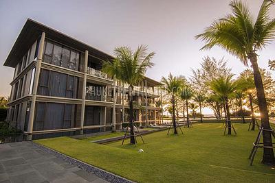 MAI21211: Fully-furnished 2-bedroom Apartment with Pool View in Mai Khao Beach. Photo #8