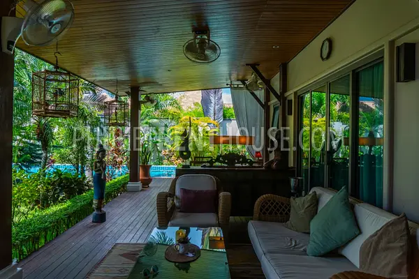 RAW21240: Luxury Villa with Large Pool in Rawai. Photo #3