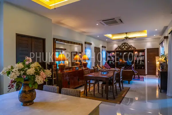 RAW21240: Luxury Villa with Large Pool in Rawai. Photo #38