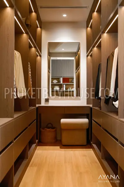 BAN22147: Luxurious 5-Bedroom Villa Retreat: A Paradise in Bang Tao, Phuket for Sale. 照片 #47