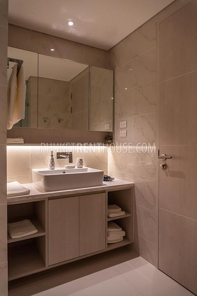BAN21299: Stylish 2 bedroom apartment in walking distance to the Bangtao beach. Photo #37