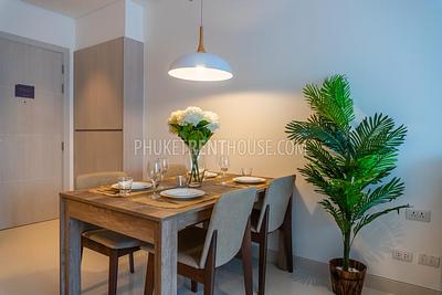 BAN21299: Stylish 2 bedroom apartment in walking distance to the Bangtao beach. Photo #42