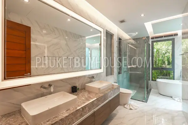 BAN23064: 3-Bedroom Ready-to-Move-In Pool Villa in Bang Tao, Phuket. Photo #8