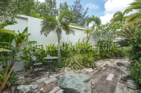 BAN23064: 3-Bedroom Ready-to-Move-In Pool Villa in Bang Tao, Phuket. Photo #33