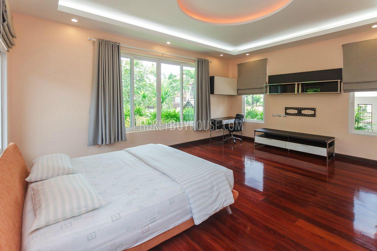 CHA3763: Pool villa for sale in Phuket in gated community of Chalong area. Photo #38