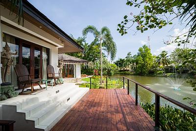 SUR21398: Villa with Lake View in Surin area. Photo #15