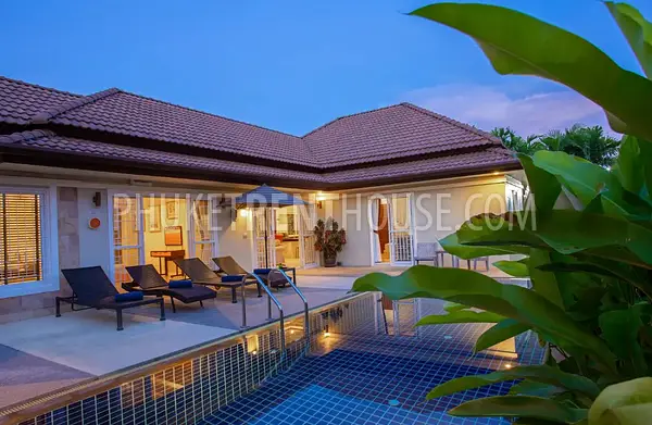 RAW21422: Villa for Long Term Rent in Rawai. Photo #43