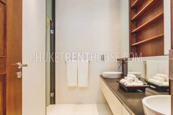 NAT20895: 5 bedroom villa with sea views. Nai Thon beach. 照片 #38