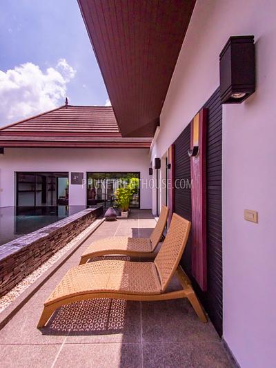 SUR20945: 3 Bedroom Villa with Pool and Garden in Surin. Photo #5