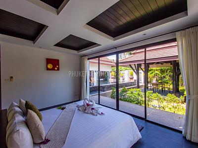SUR20945: 3 Bedroom Villa with Pool and Garden in Surin. Photo #43