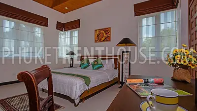 CHA20978: Chalong - Impressive hillside 5 bed Pool Villa with views. Фото #10