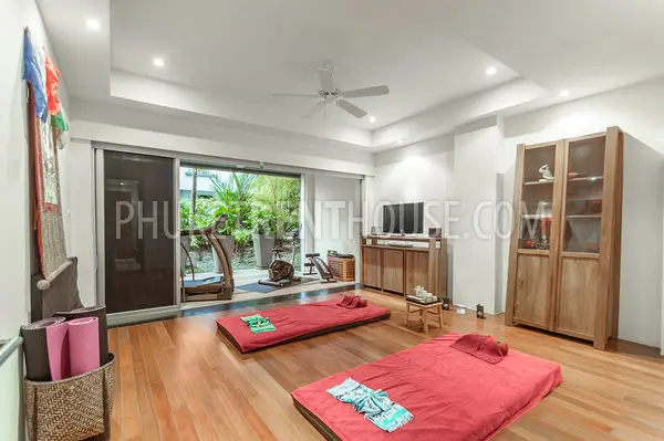LAY20991: Sea View 4 Bedroom Villa in Layan. Photo #34