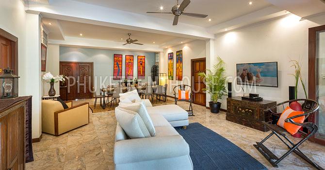 NAI21005: Wonderful 10 Bedroom Villa with Large Garden in Nai Harn. Photo #18