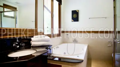 BAN21010: 4 Bedroom Residence in legendary Laguna resort. Фото #8