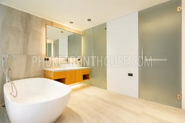 PAT23072: Exclusive 3-Bedroom Sea View Apartment with Large Terrace For Rent in Patong, Phuket. Photo #8