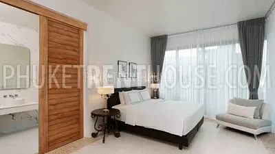 CHA21681: Beach Front Villa For Rent in Chalong Bay. Photo #7
