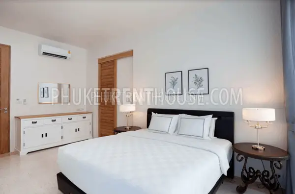 CHA21681: Beach Front Villa For Rent in Chalong Bay. Фото #8