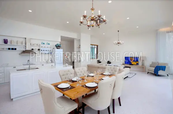 CHA21681: Beach Front Villa For Rent in Chalong Bay. Фото #11