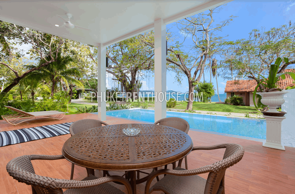 CHA21681: Beach Front Villa For Rent in Chalong Bay. Photo #20