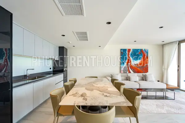 PAT23073: 3-Bedroom Sea View Duplex with Courtyard Garden For Rent in Patong, Phuket. Photo #9