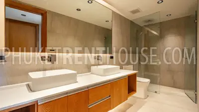 PAT23073: 3-Bedroom Sea View Duplex with Courtyard Garden For Rent in Patong, Phuket. Photo #21